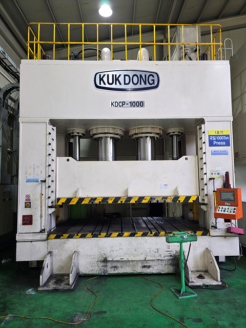 �ص� ���������� 1000��