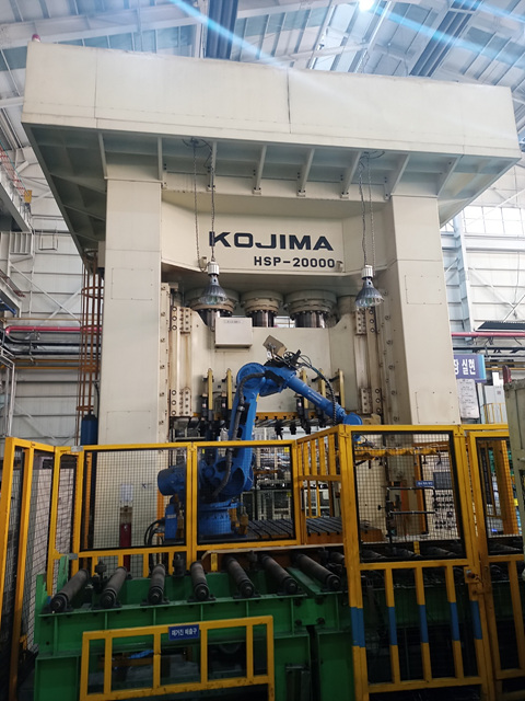 ������ (KOJIMA) ���������� 2000��