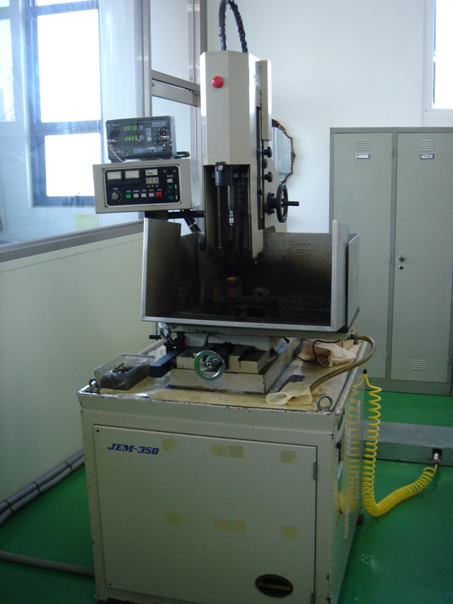 ���� ���۵帱