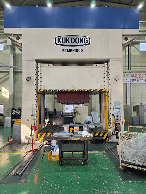 �ص� ���������� 1000��